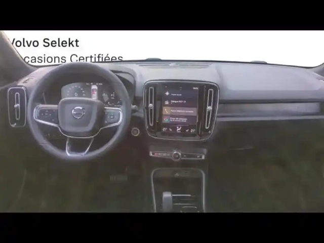 Volvo Xc40 t5 recharge 180 + 82ch ultimate dct 7 — photo 4