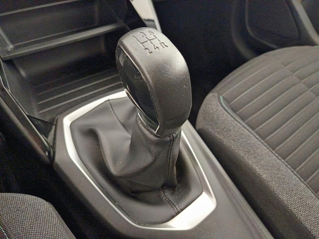 Peugeot 208 puretech 75 s&s bvm5 style — photo 28