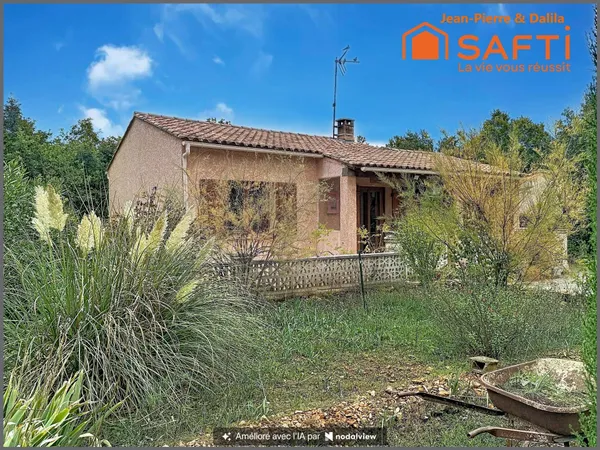 Maison de 60m² sur 815m² de terrain clos avec garage