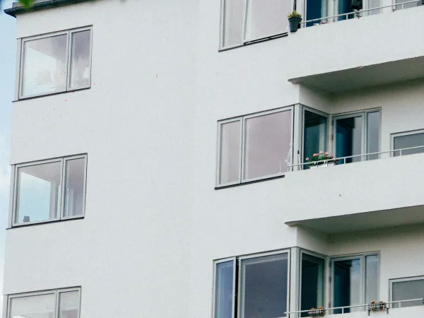 Loyers : l'indice Insee des loyers d'habitation progresse de 1,6 % sur un an, +0,9 % dans le secteur libre et +2,9 % dans le parc social — prochaine publication le 15 décembre
