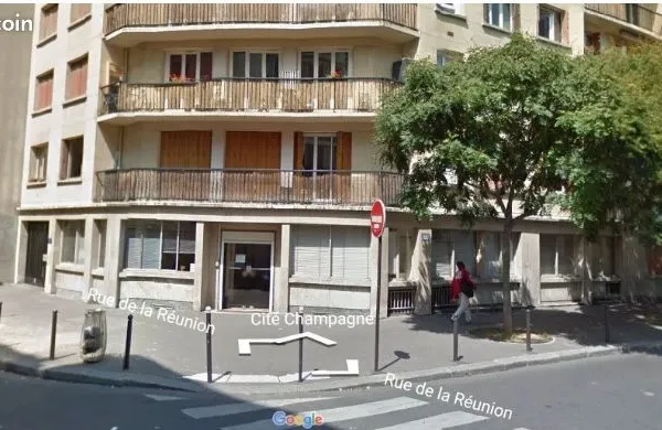 Lot de 3 places de parking proche métros Maraîchers et Buzenval