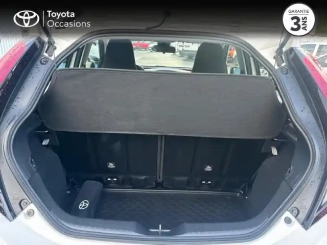 Toyota Aygo X 1.0 vvt-i 72ch dynamic — photo 10