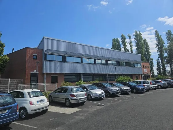Local professionnel 500 m²