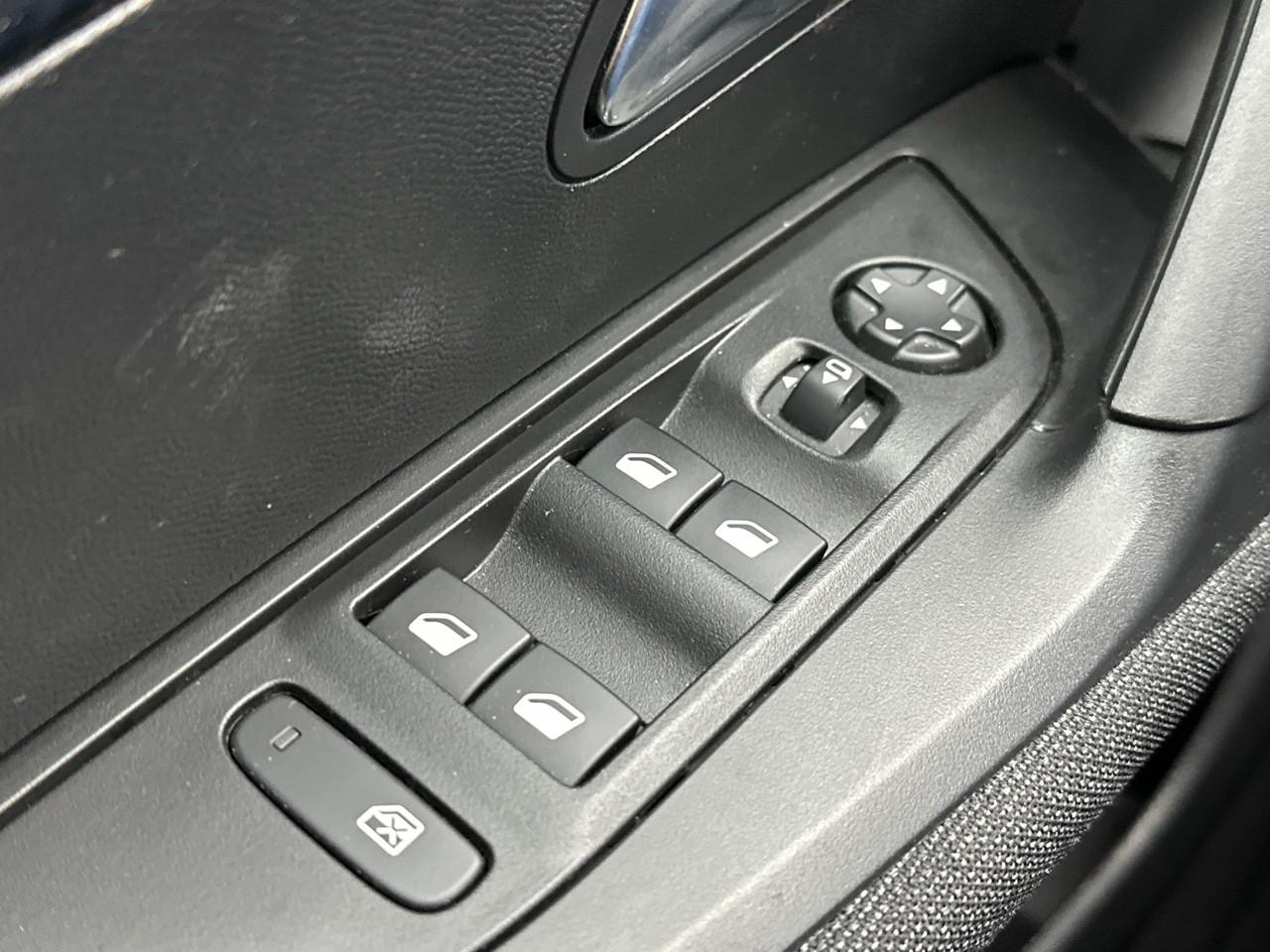 Peugeot 2008 100 s&s bvm6 style — photo 15