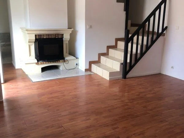 Maison avec petit terrain