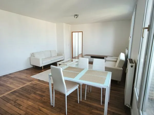 3 pièces 55 m² rénové - Dernier étage - Lumineux sans vis-à-vis - RER 3 min