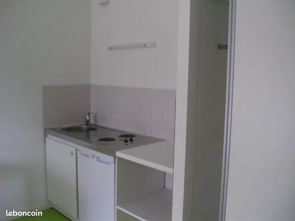 Studio 1 pièce 25 m²