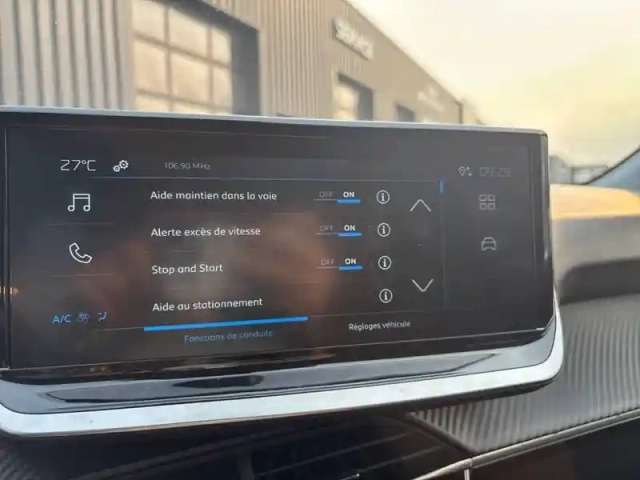 Peugeot 208 hybrid 110 ch e-dcs6 — photo 19