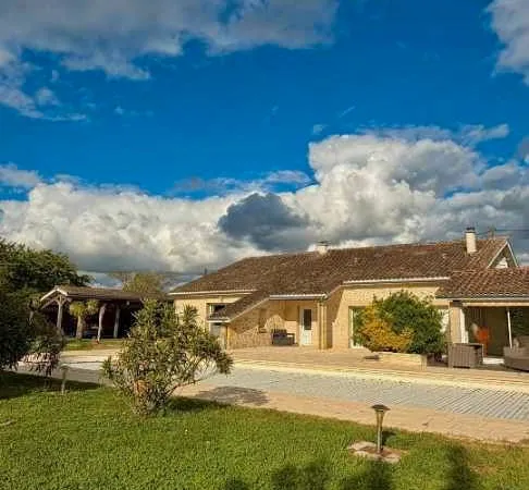 Maison familiale 265 m2 avec piscine