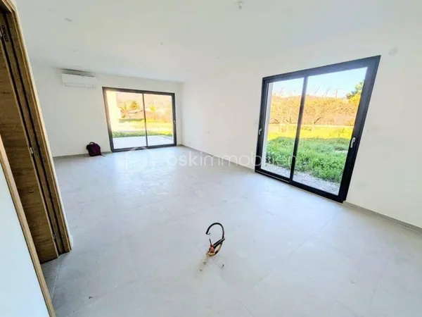 Maison de plain-pied 4 pièces 98 m²
