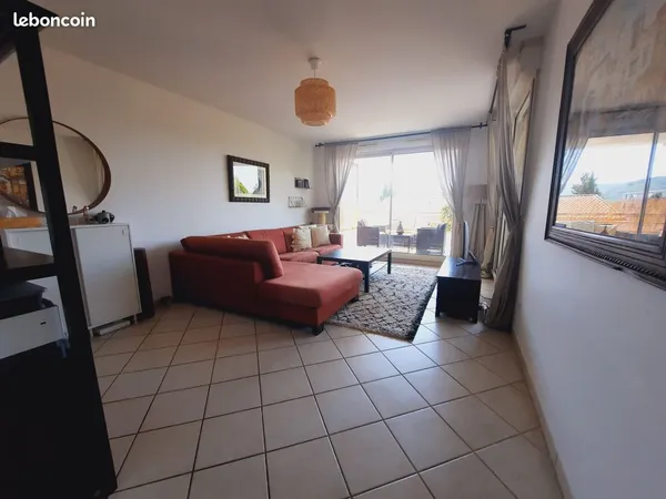Particulier loue t2 à aix en provence sud