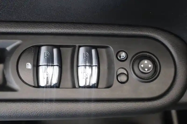 Mini Mini countryman 116 ch bva7 — photo 8