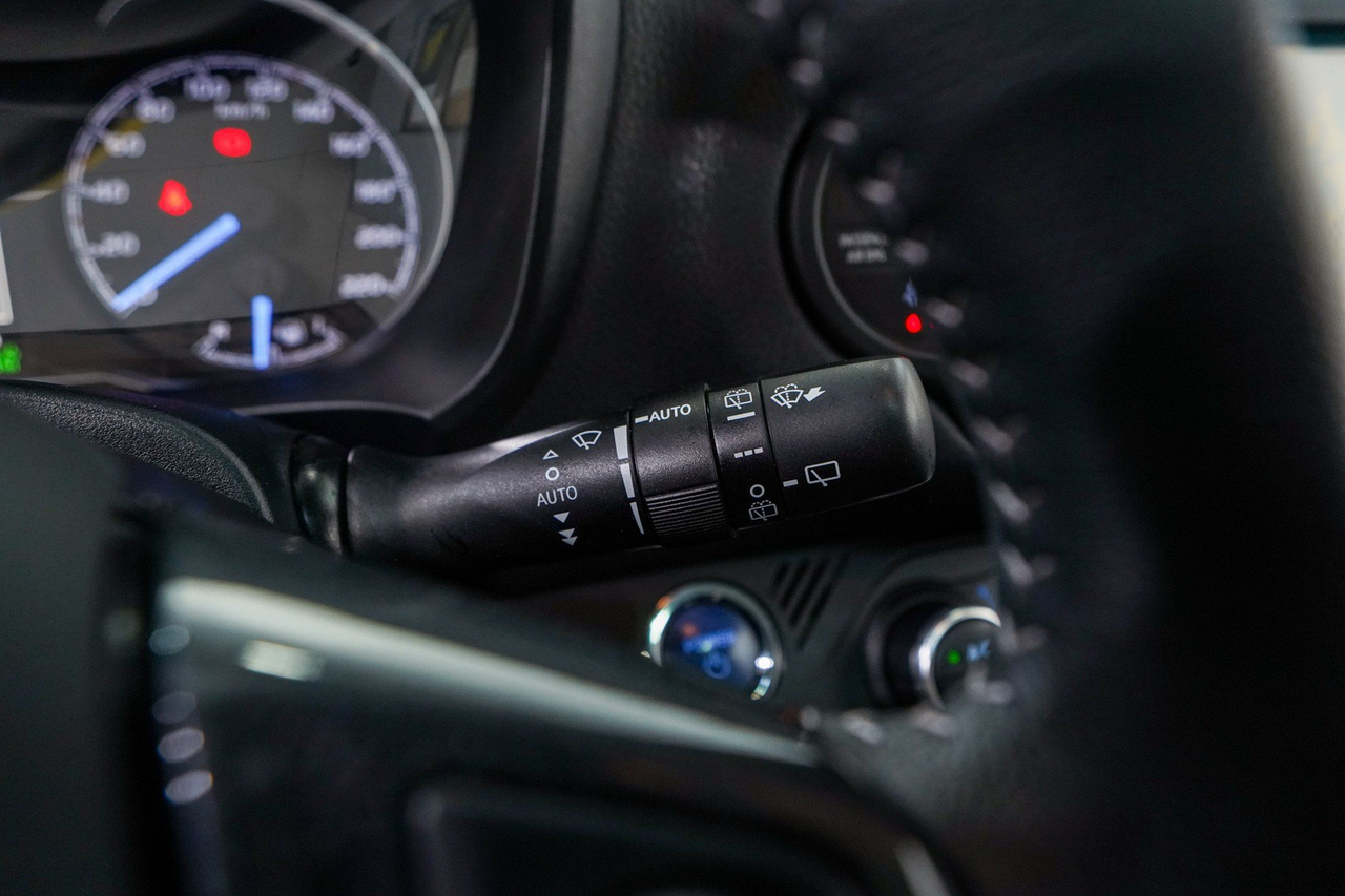 Toyota Yaris 3 — photo 19