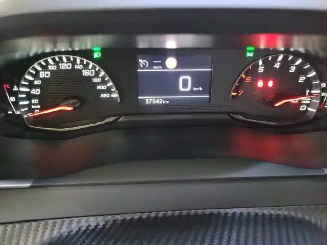Peugeot 208 puretech 100 s&amp;s bvm6 — photo 40