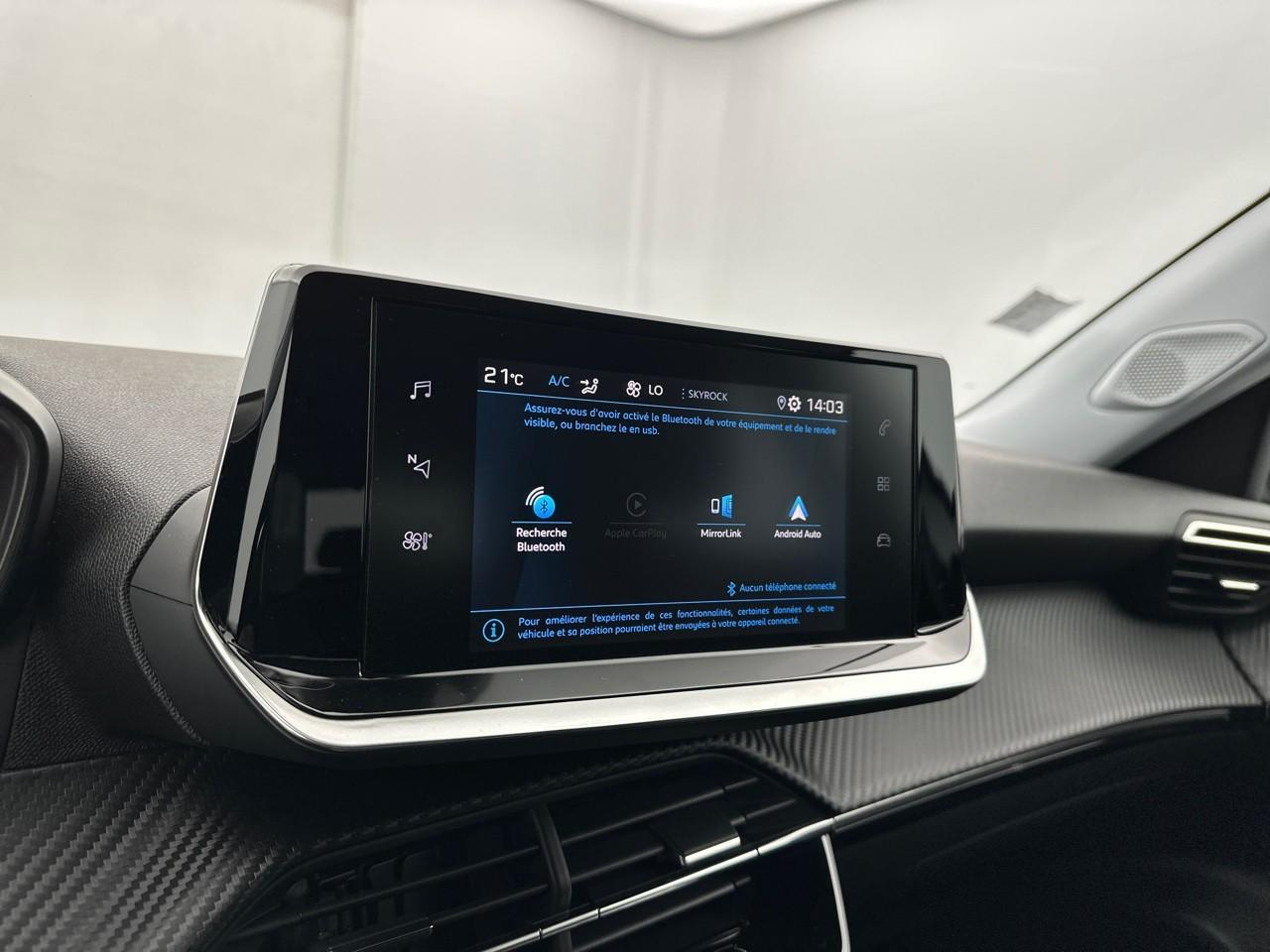 Peugeot 2008 puretech 100 s&s bvm6 style — photo 23