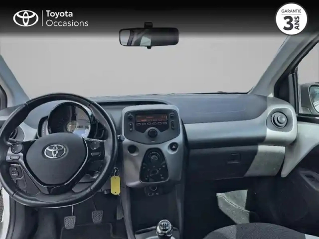 Toyota Aygo 1.0 vvt-i 72ch x-play 3p — photo 8