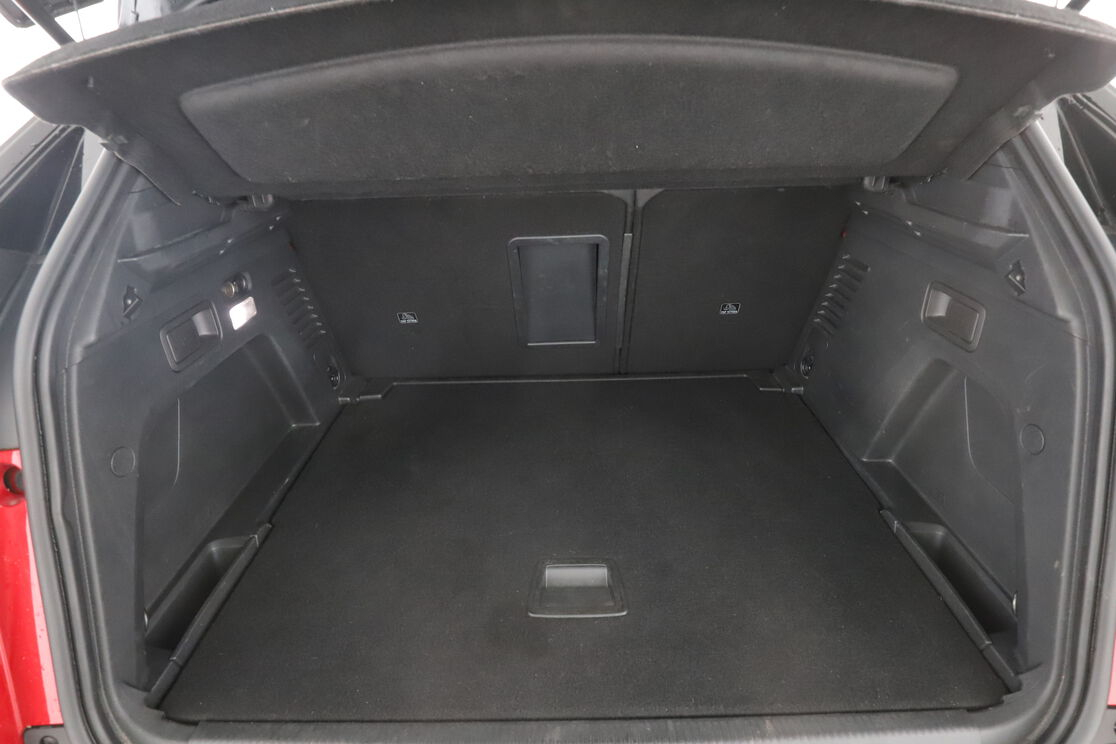 Peugeot 3008 2.0 Blue-HDi GT Line — photo 16