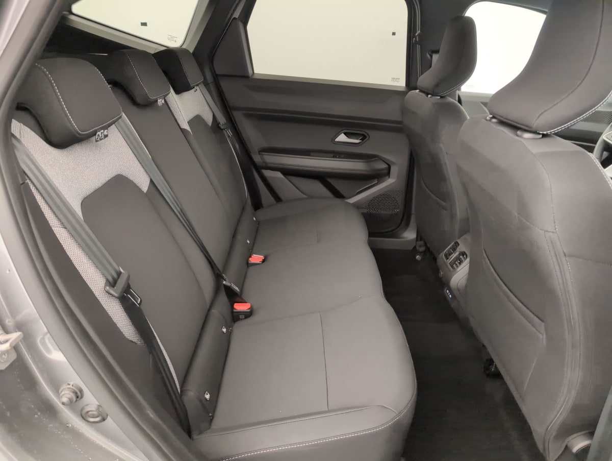 Dacia Bigster — photo 10