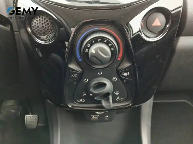 Peugeot 108 vti 72ch s&amp;s bvm5 — photo 20