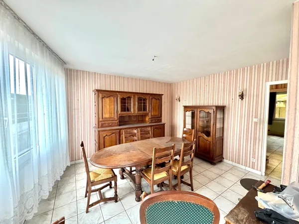 ENSEMBLE IMMOBILIER : 85 000 EUR FAI