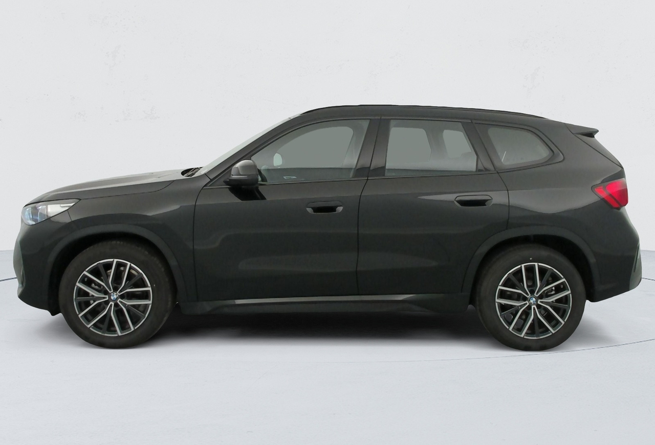 BMW X1 — photo 2