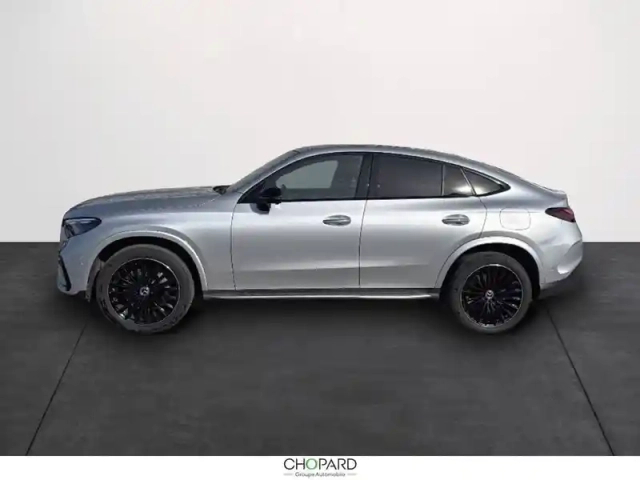Mercedes Glc coupe 300 de hybrid eq 9g-tronic 4matic — photo 2