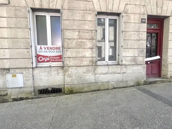Local 3 pièces 116 m²