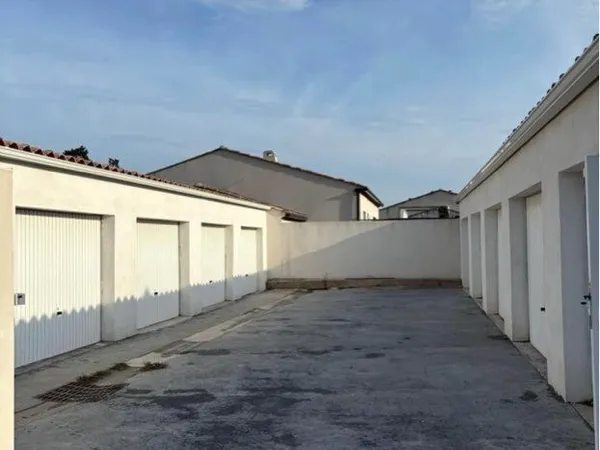 Stationnement Vente Saint-Pargoire   275000€