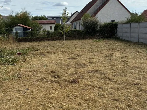 Terrain 1000 m²