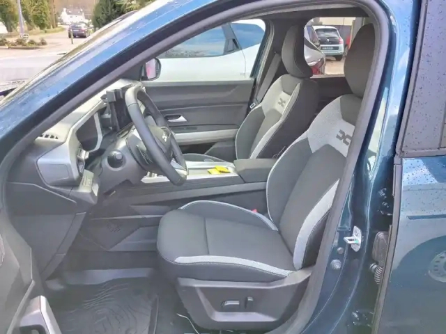 Dacia Bigster hybrid-g 150 4x4 — photo 29
