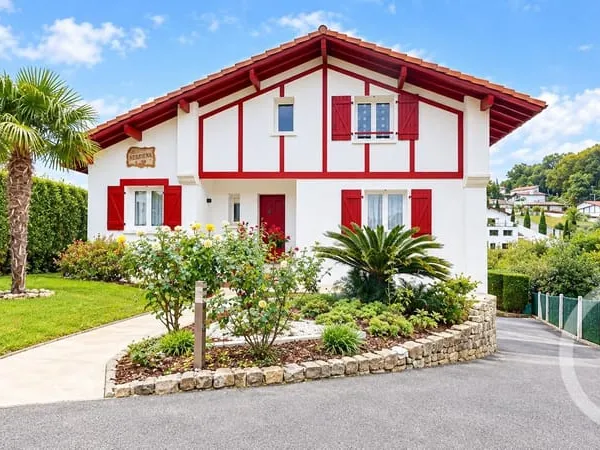 Maison 6 pièces 145 m²