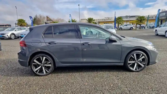 Volkswagen Golf 1.5 ehybrid 204 dsg6 — photo 6