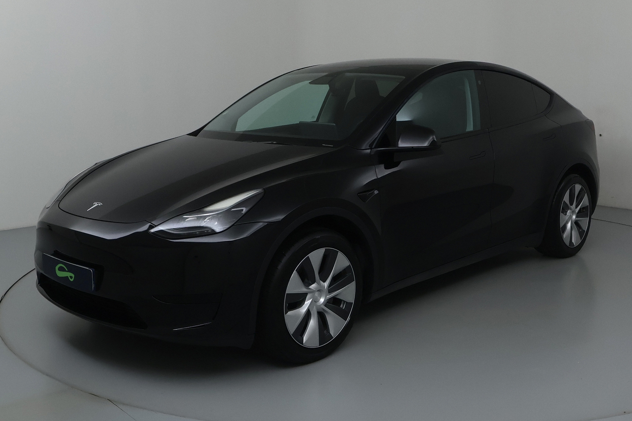 Tesla MODEL Y — photo 1