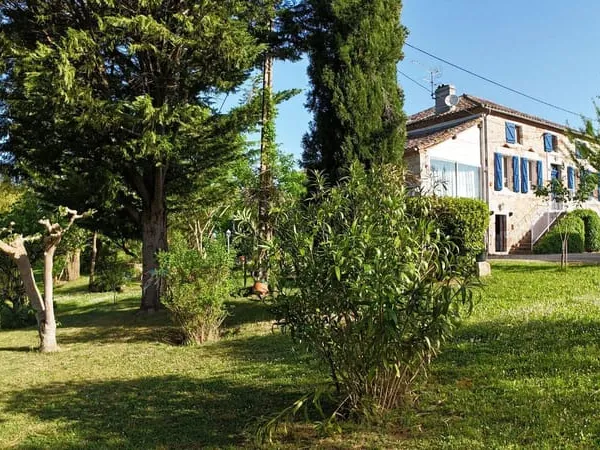 Maison 7 pièces 240 m²