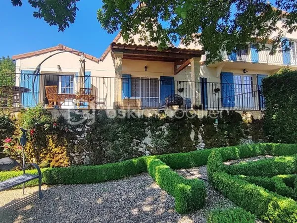Maison 8 pièces 157 m²