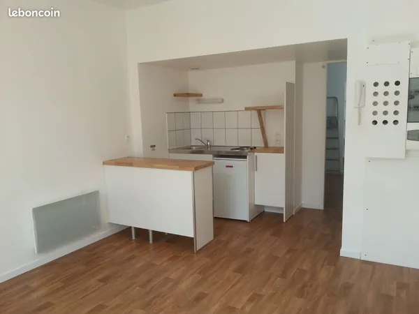T2 30 m² - Hyper centre - Balcon plein sud - Disponible immédiatement