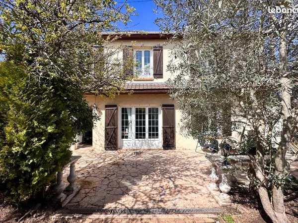 Maison 5 pièces - 105 m² - Terrain de 259 m² - Conflans-Sainte-Honorine