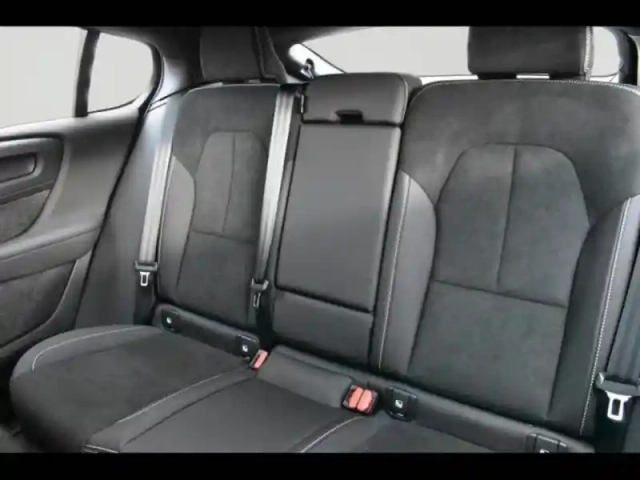 Volvo C40 e single extended range 252ch plus — photo 20