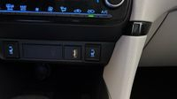 Toyota Yaris 116h Iconic 5p — photo 30