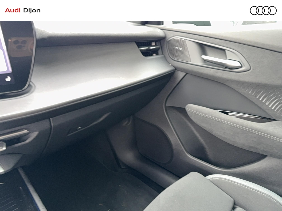 Audi Q3 SB E HYBRID 272 CH S TRONIC 6 — photo 27