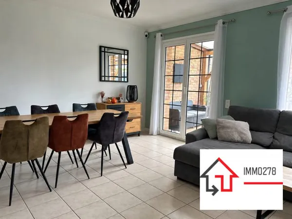 Charmante maison de ville avec garage