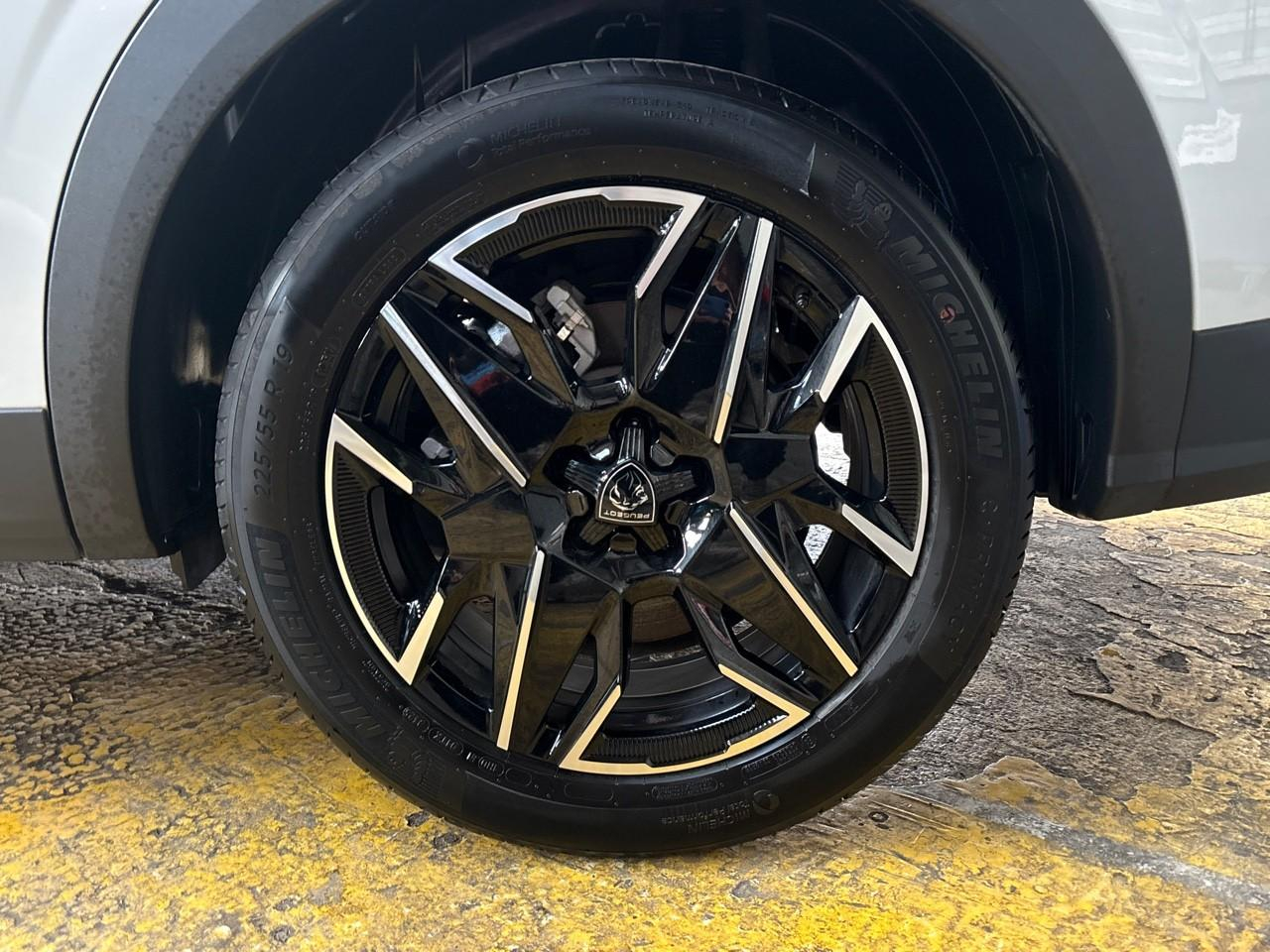 Peugeot 5008 hybrid 136ch gt e-dcs6 — photo 11