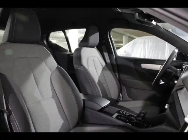Volvo Xc40 t4 recharge 129 + 82ch plus dct 7 — photo 24