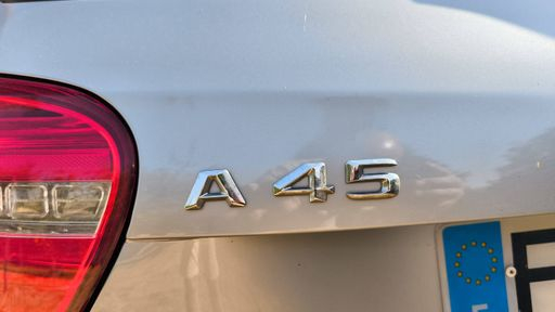 Mercedes Classe A 45 AMG 360 4Matic 7G-Tronic - AMG – 2015 – 83594 km – Essence – Boîte Automatique — photo 20