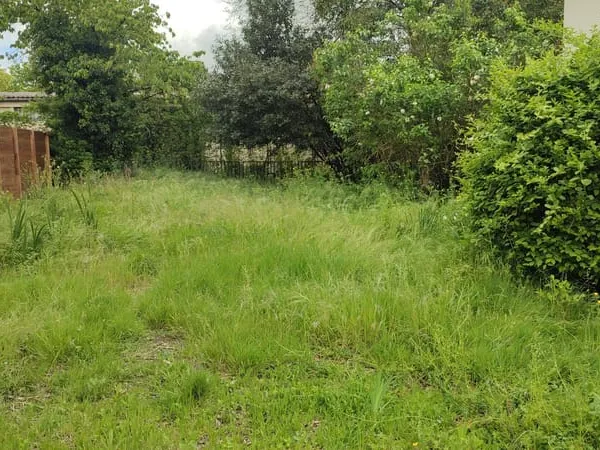 TERRAIN CONSTRUCTIBLE COTE PAVEE
