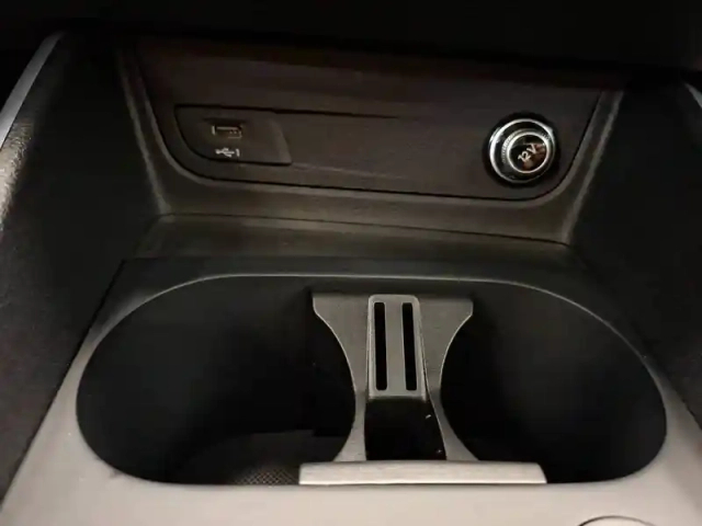 Audi Q2 35 tdi 150 s tronic 7 — photo 33