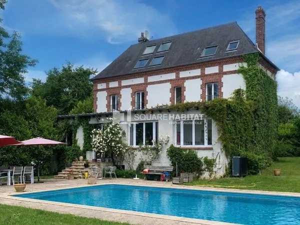 Maison 7 pièces 226 m²