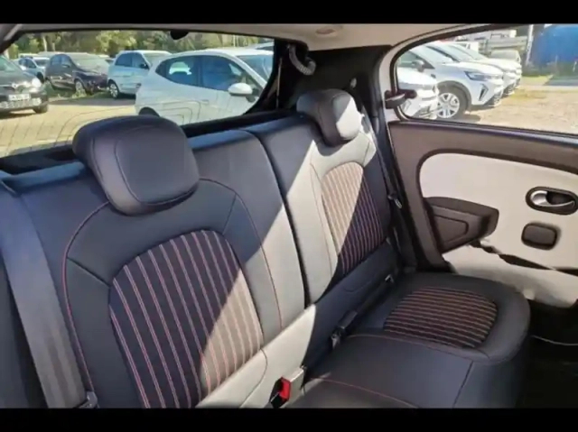 Renault Twingo e-tech electric techno r80 achat intégral — photo 11