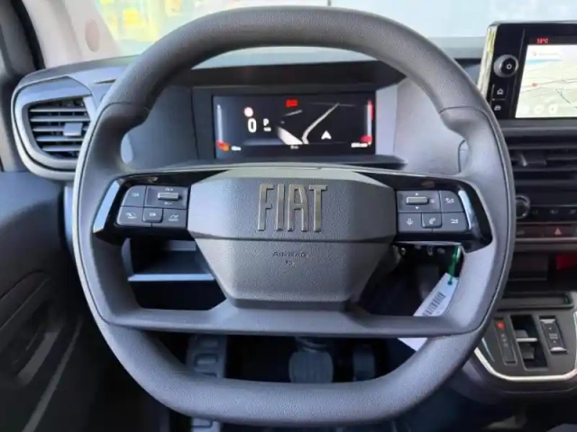 Fiat Scudo fg xl 2.2 diesel 150ch pack premium connect automatique — photo 13