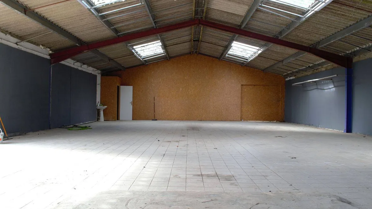 Photo 1